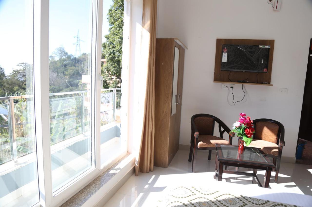 Mountain View Room By Yog Tapovan ริชิเคช ภายนอก รูปภาพ